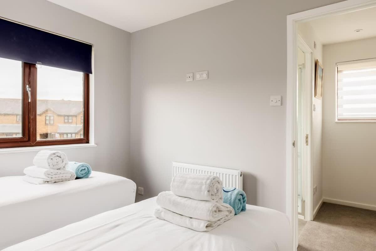 Villa Trade Winds Poole Exterior foto